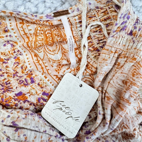 NWT Free People Next Vacation Top / Ivory Combo. XS
ob1243047 - Picture 5 of 12